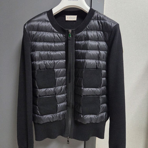 몽클레어 트리콧 니트패딩