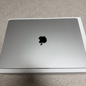 맥북프로 16인치 m1 32gb 512Gb 팝니다