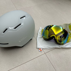 스노우보드 스키 헬멧 이미지