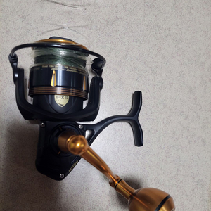 펜 슬래머3 4500 스피닝 릴 방어 부시리 삼치 지깅 파핑 이미지