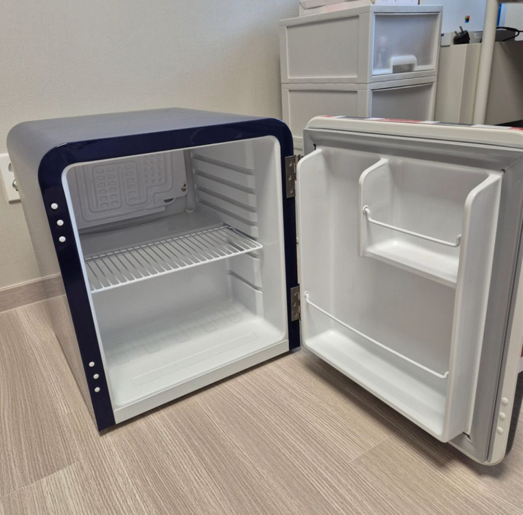 (새상품) 보만 미니냉장고 BC-46R--2