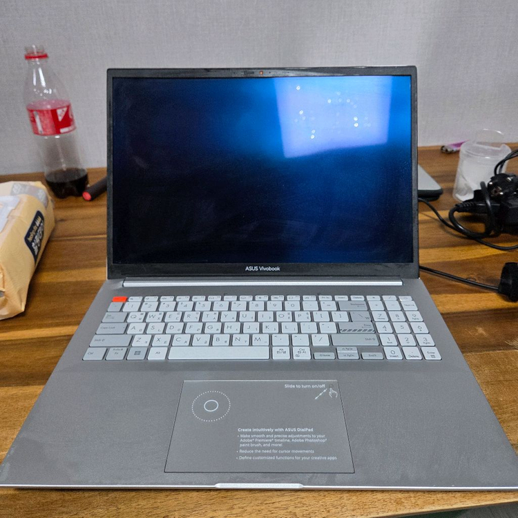 ASUS Vivobook 16인치 oled 에이수스 노트북 이미지