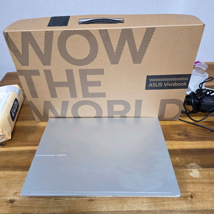 ASUS Vivobook 16인치 oled 에이수스 노트북 이미지