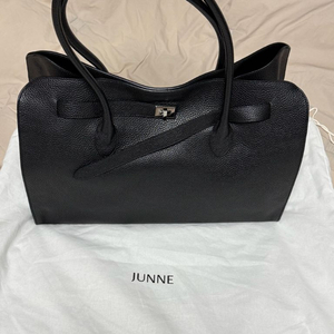 준느 레더백 팝니다