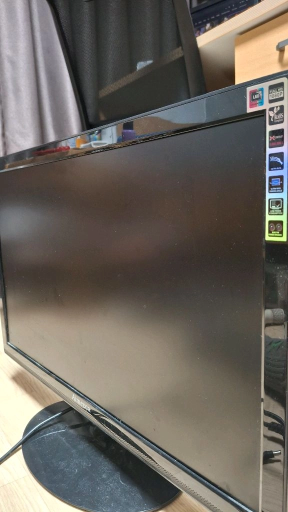 24인치 1080p fhd 모니터, gtx 750ti 그래픽카드 이미지