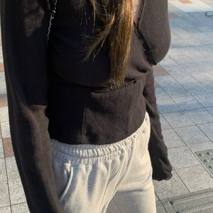 타낫 cotton wrap frill t shirt 코튼 랩 티셔츠 블랙