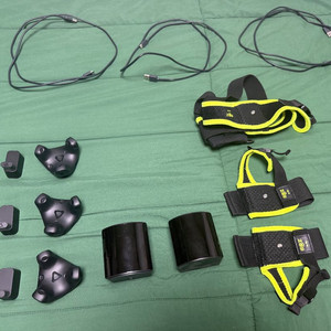 바이브 트래커 3.0 3개, 베이스 스테이션 2.0 2개 일괄판매