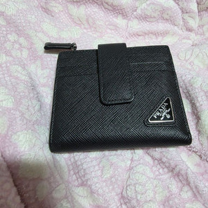 프라다 사피아노 레더 남자 반지갑 이미지