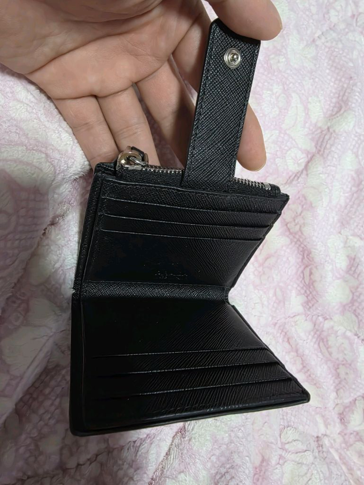 프라다 사피아노 레더 남자 반지갑 이미지