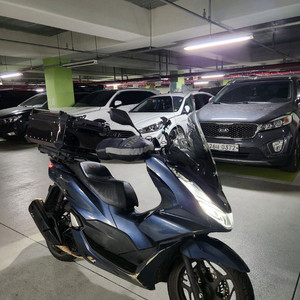 PCX 125 abs 2022년식 판매합니다 (구동계,타이어 교체완료)