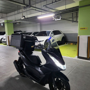 혼다 PCX 125 ABS 배달 세팅 22년식 싸게 팝니다
