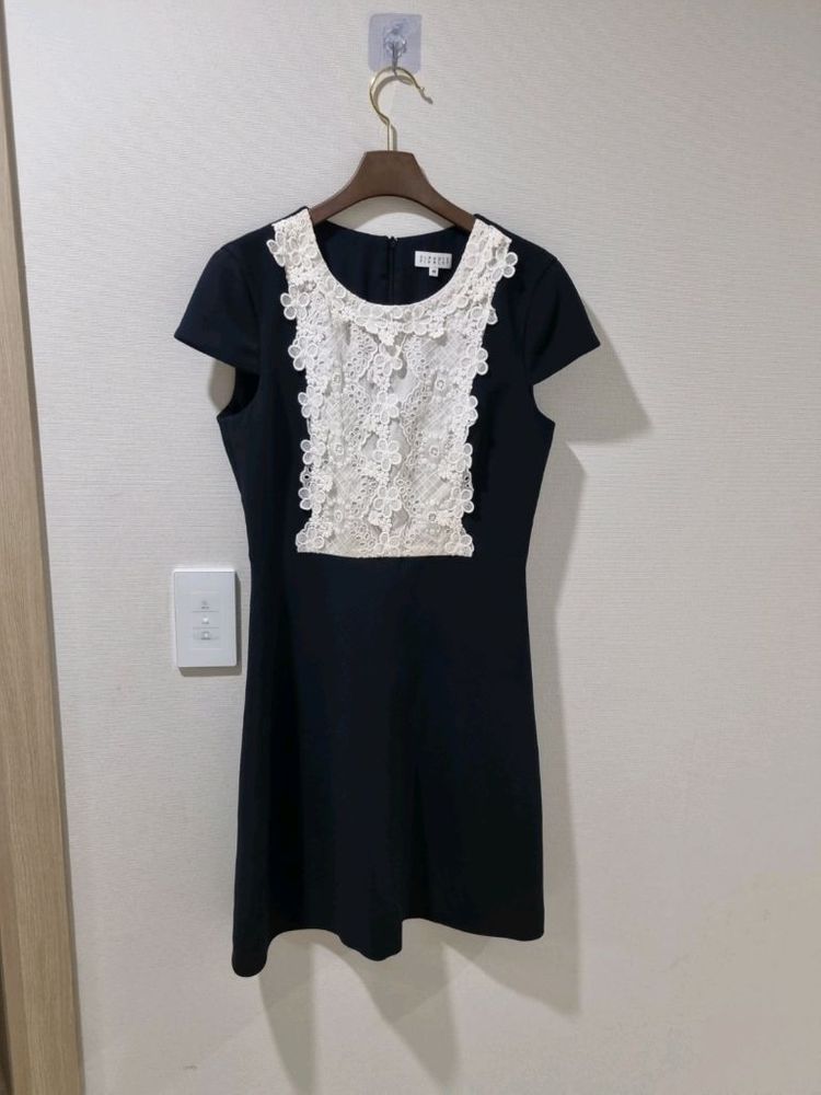 끌로디피에로 레이스 블랙 반팔 원피스--0