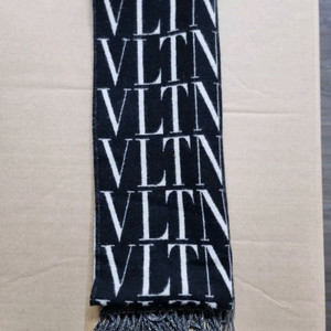 발렌티노 머플러