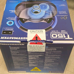 트러스트마스터 T150 레이싱휠