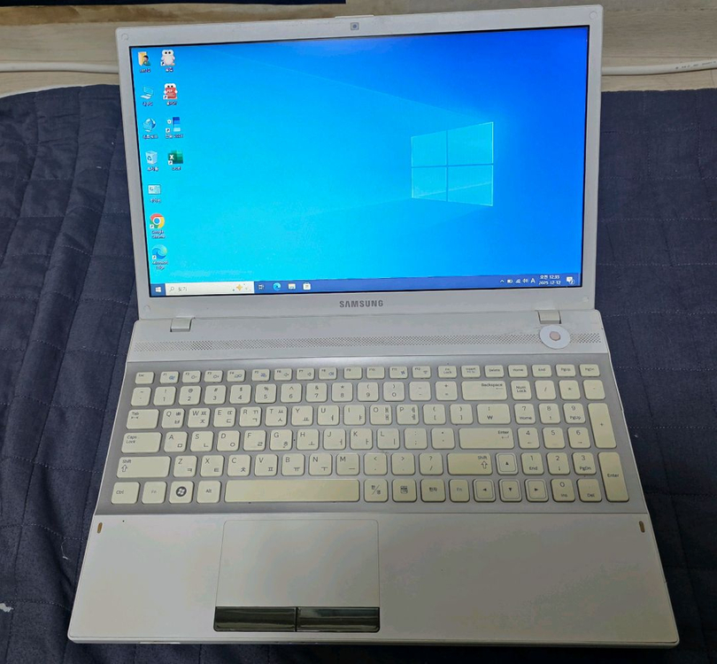 삼성 노트북 NT305V5A-S4BE 팝니다--1