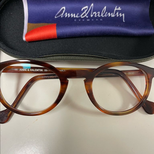 안네발렌틴 아네뜨 안경 44