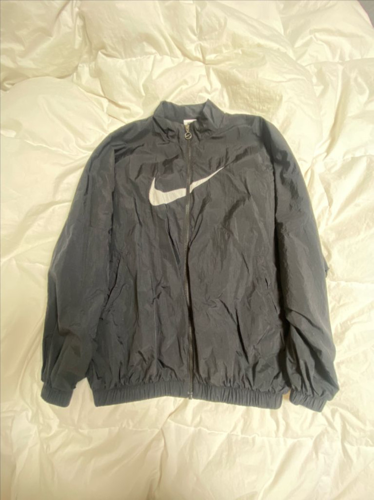 나이키 빅스우시로고 바람막이 이미지