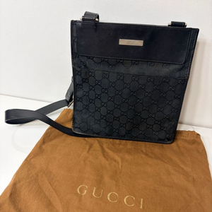 구찌 GG 패턴 남성 크로스백