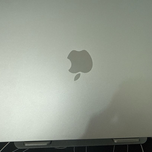 M4 맥북에어 13인치 스카이블루 급처