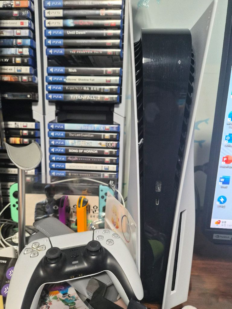 PS5 본체 + 게임 여러개 세트--0