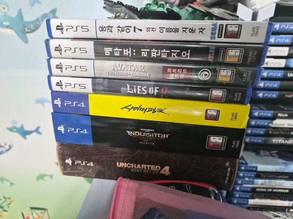 PS5 본체 + 게임 여러개 세트--4