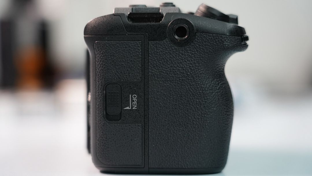 소니Fx30 (풀박) 이미지