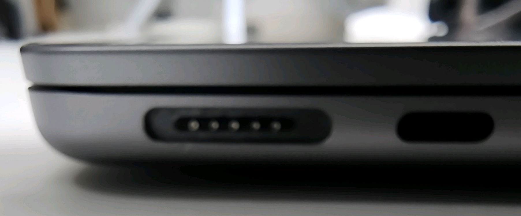 맥북 에어 M2 13인치 8GB/256GB--5