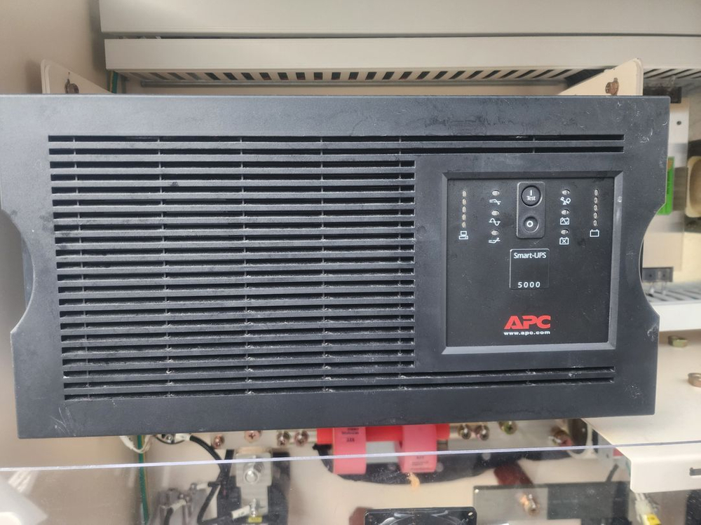 APC의 5kVA급 무정전전원장치(UPS)--0