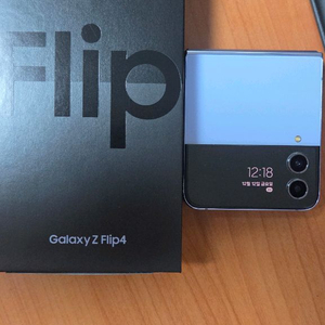 갤럭시 Z플립4 512 기가 (10월 베터리 ,액정, 힌지 새제품 교체완료)