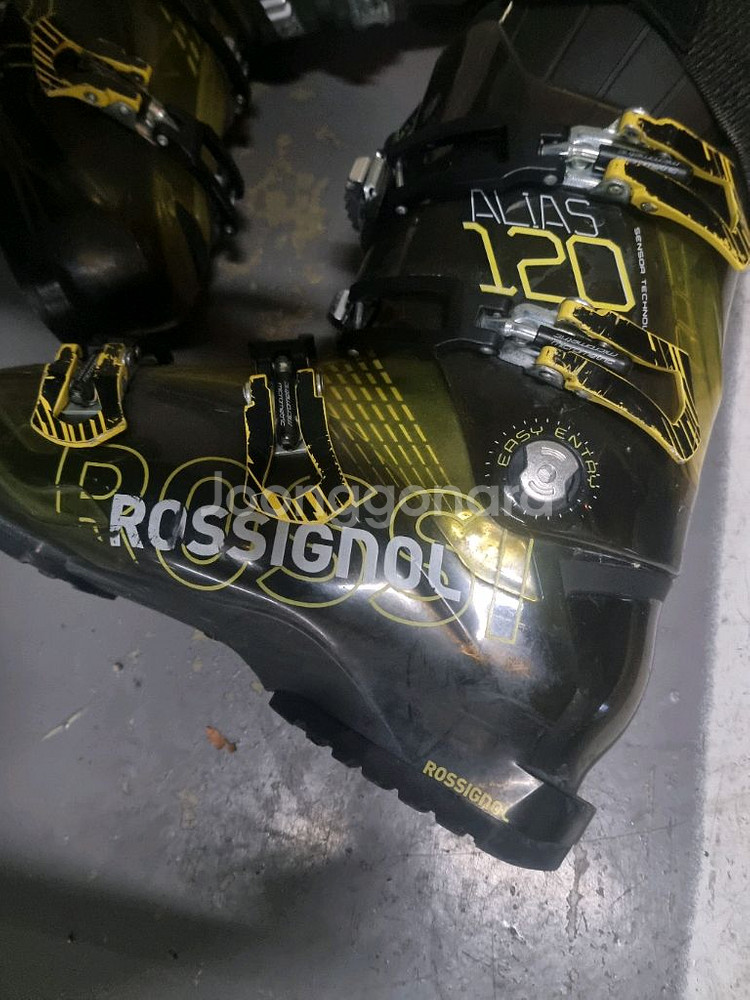 260.265.275스키부츠 팝니다ㅡ렌탈용아님.스키플레이트도 세트가능.--1