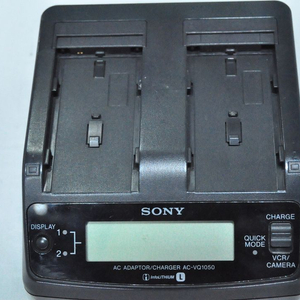 소니충전기AC-VQ1050 AC-VQ850 AC-V700 AC-SQ950 AC-VQV10 BC-TRV팝니다