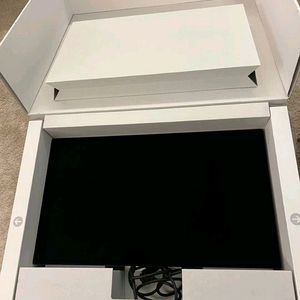 애플 스튜디오 디스플레이 (2024)