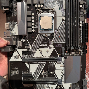 ASUS B365 메인보드 + i5 8400 CPU 세트