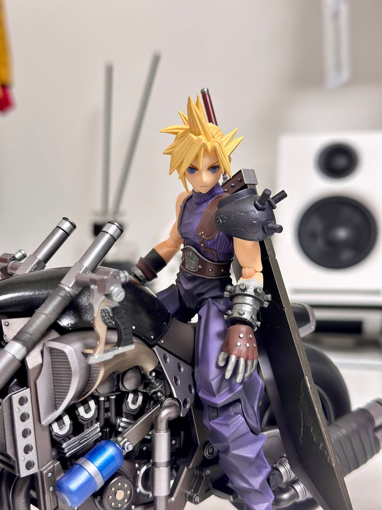 브링아츠 파이널판타지7 클라우드+하디데이토나 일괄 판매--1