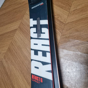 156.110cm스키플레이트. 스키부츠 225.235.240.245.255 팝니다~