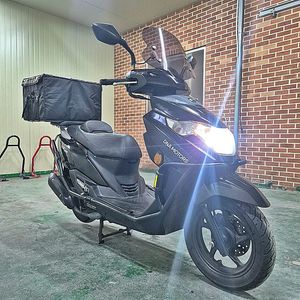 DNA모터스 VX125 25년식 8천km 판매합니다
