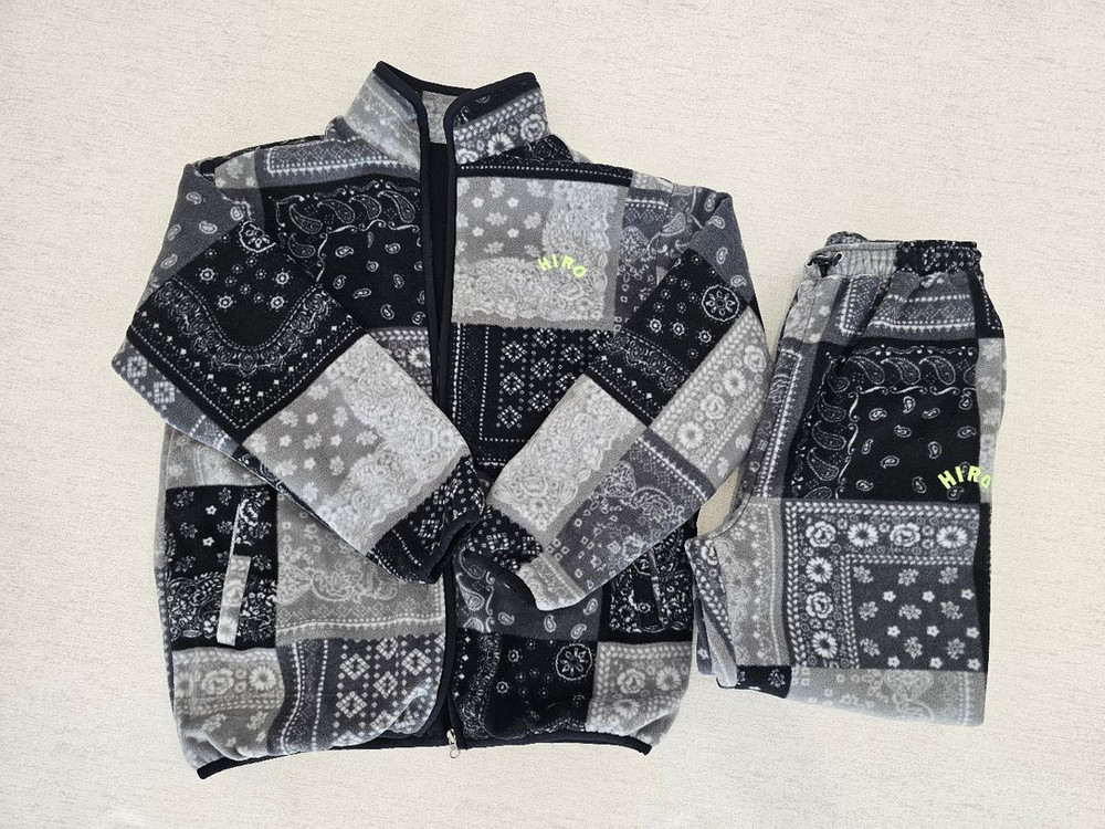 히로페이즐리 후리스 상160 하150--0