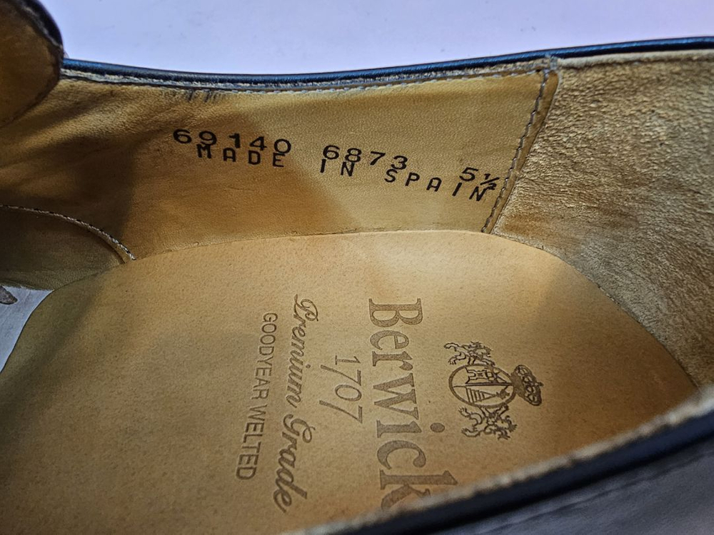 <새상품> 버윅 남성 벨크로 로퍼 구두 250--6