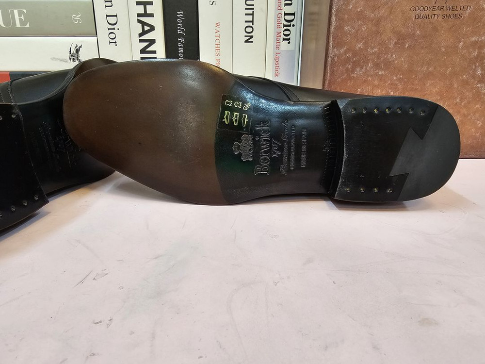 <새상품> 버윅 남성 벨크로 로퍼 구두 250--8