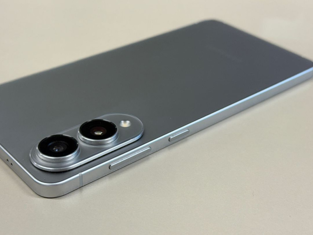 (83만원)갤럭시S25엣지 실버 256G 정상해지 하자일절없는 새폰급 단말기--3