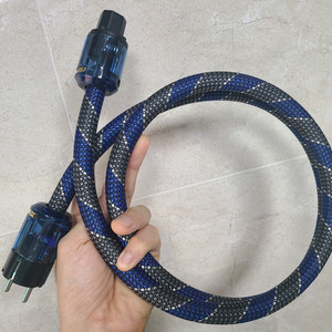 수제 오디오 파워 케이블 판매합니다.