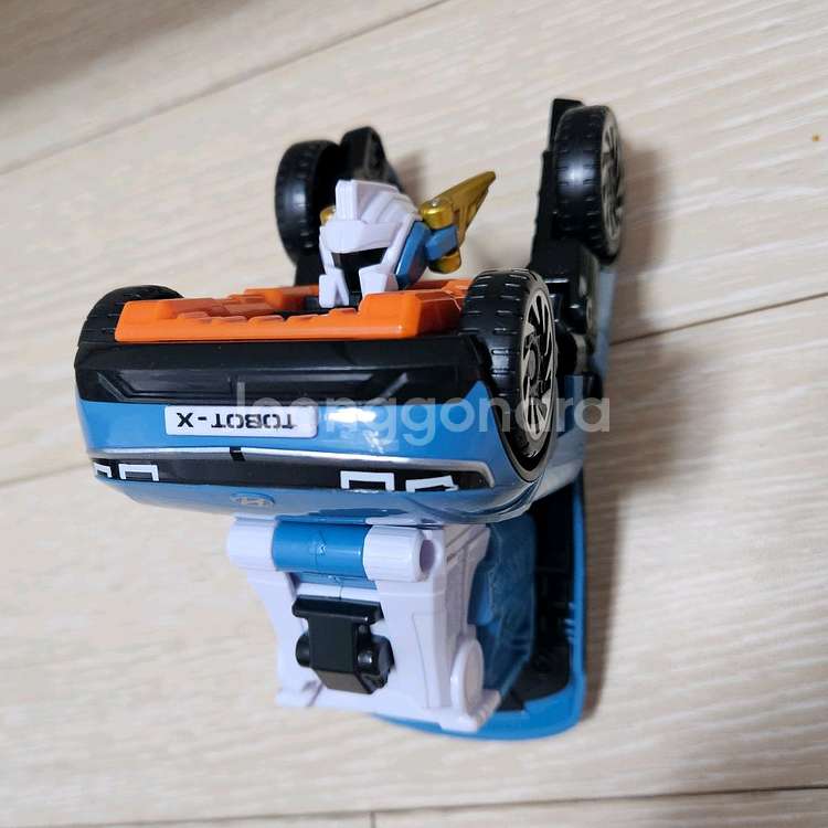 뉴또봇 트라이탄의 X부분 판매합니다.--0