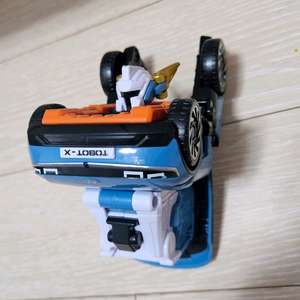 뉴또봇 트라이탄의 X부분 판매합니다.