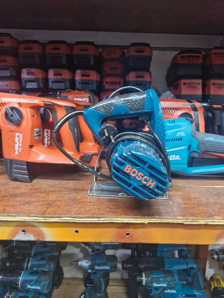 보쉬마블커터GDM13-34 콘크리트 대리석 석재 절단 110mm 이미지