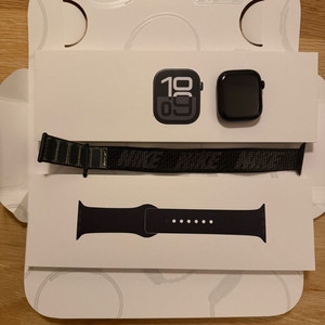 애플워치10 / 42mm 셀룰러 + GPS 알루미늄 / 제트블랙