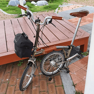 브롬톤 로우라커 M6R(2016) 팝니다.