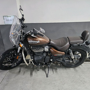 로얄앤필드 메테오350 브라운