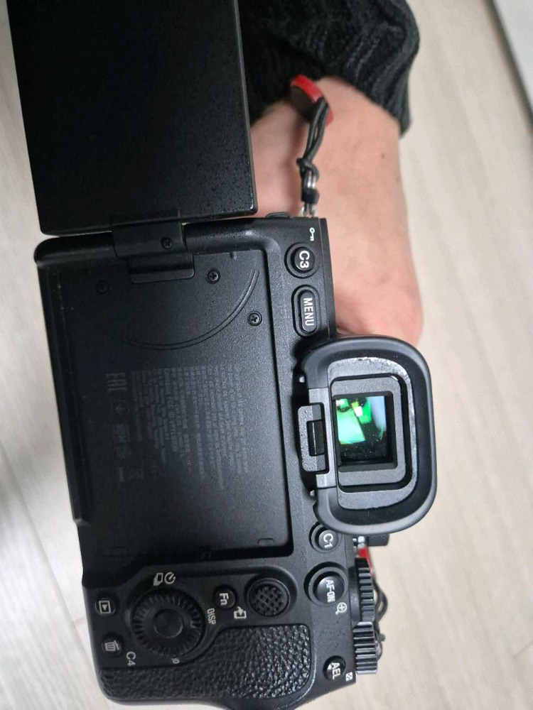 소니 A7M4 바디만 판매 컷수 3만이상--5