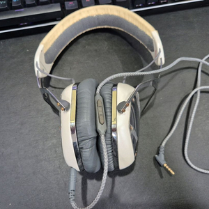 V-moda Crossfade LP 유선 헤드폰