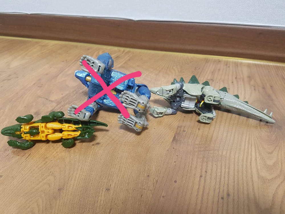 트랜스포머 비스트워즈 맨티스, 스테고라트, 디메트론 일괄 팝니다--6